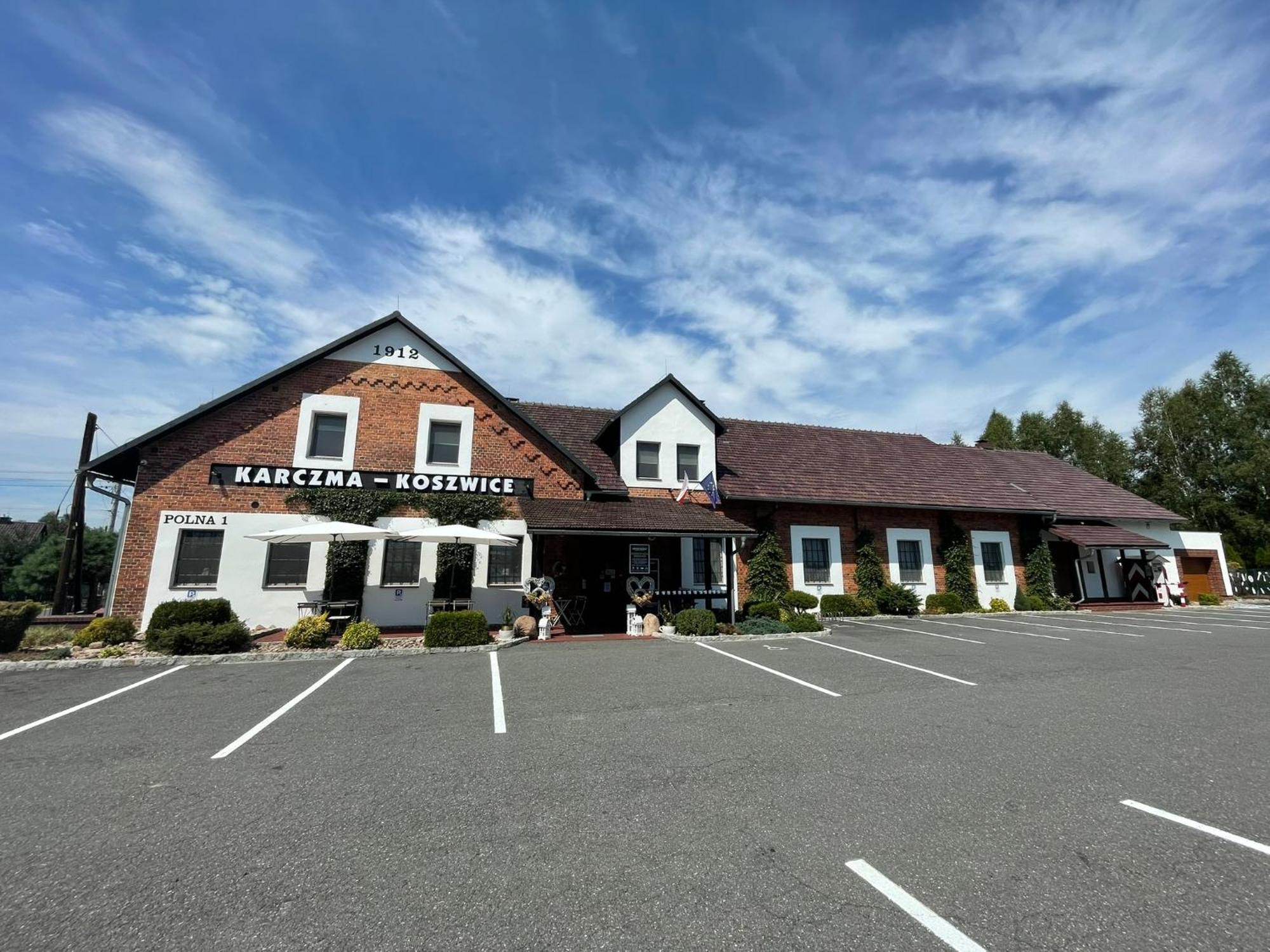Karczma-Koszwice B&B 외부 사진