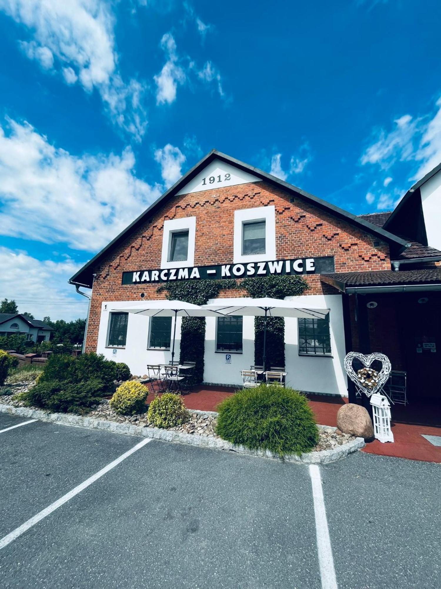Karczma-Koszwice B&B 외부 사진